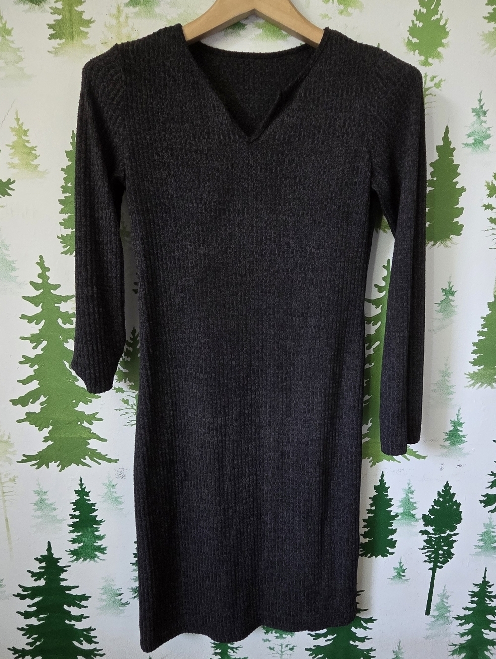 Long Sleeve Charcoal Ribbed V-Neck Knit Dress